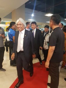 Bank Negara Governor upon his arrival at the function.